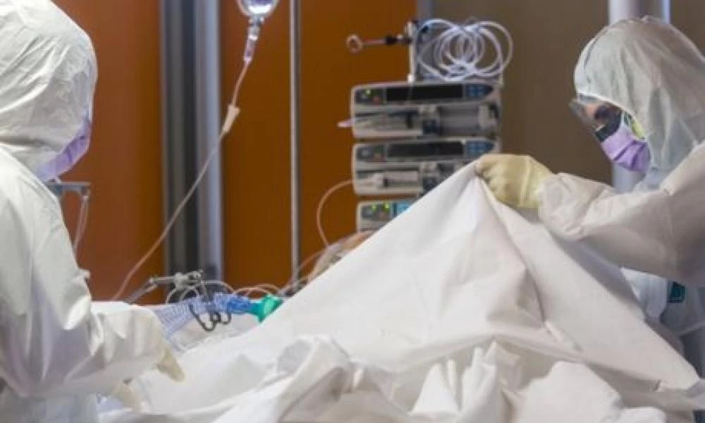 Καθηγητής μικροβιολογίας για κορωνοϊό: «Εντός Απριλίου τα περισσότερα κρούσματα στην Ελλάδα»